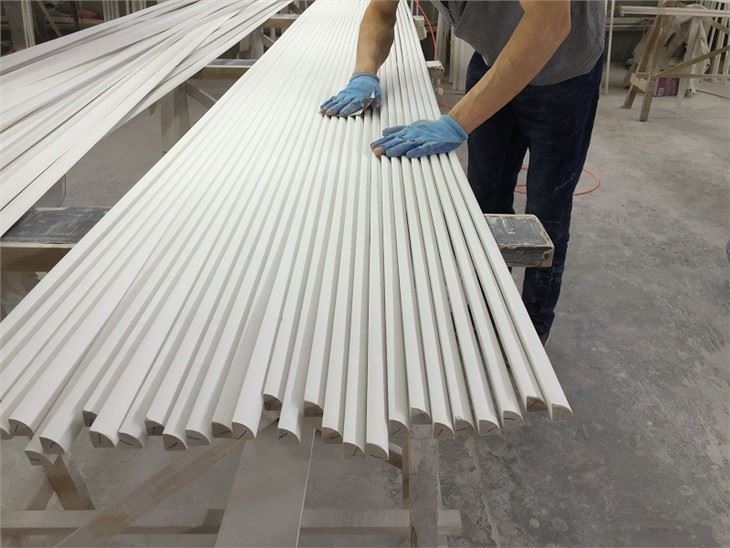 White Shoe Moulding 126