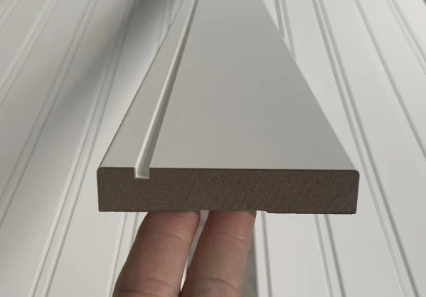 Baseboard MDF με λευκό αστάρωμα για διαμέρισμα